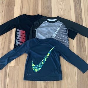 2T Nike DRI-FIT shirts - set of 3